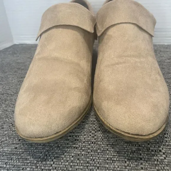 American Eagle Booties Women’s Size 12  Tan Faux Suede Low‎ Heel Ankle Boots Zip - Picture 3 of 15